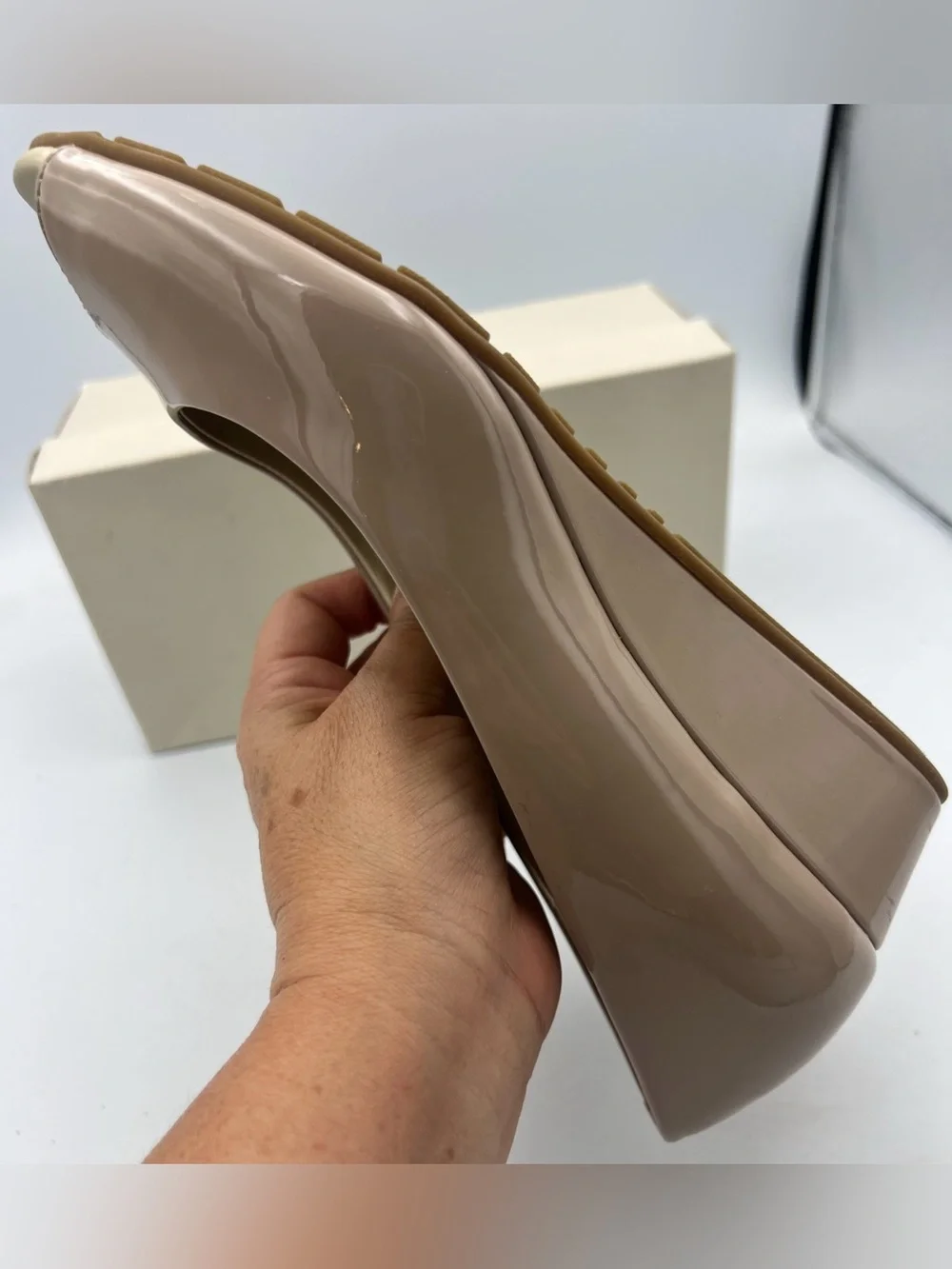 Bandolino Candra 3 Wedge Vegan Heel Peep Toe Women Shoes Size 8M, Taupe NEW